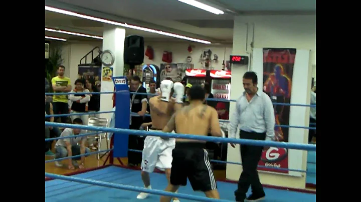 Vet Gbor (WBC Youth World lightweight champion) vs...