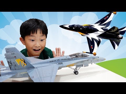 예준이와 아빠의 항공 박물관 비행기 장난감 조립놀이 Airplane Museum Aircraft Assembly