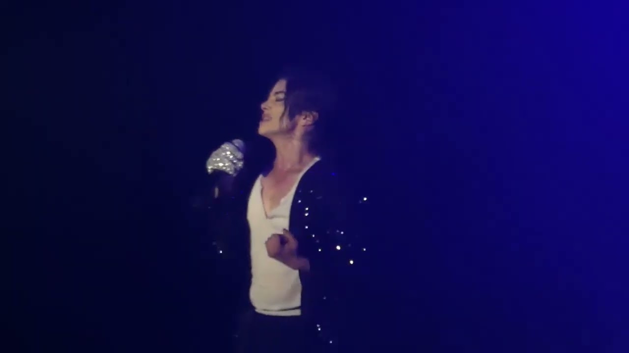 Sergio Cortes / The Michael Jackson Experience - Billie Jean