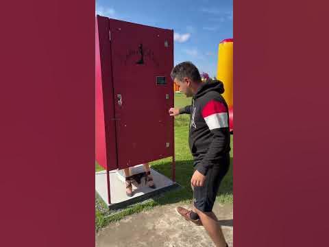 Maailman oudoin naistenvessa - YouTube