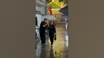 NS Đến Cuối Giờ Trong Cơn Mưa Đưa Tiễn DV Ngọc Trinh #toanvlog #ngọctrinh