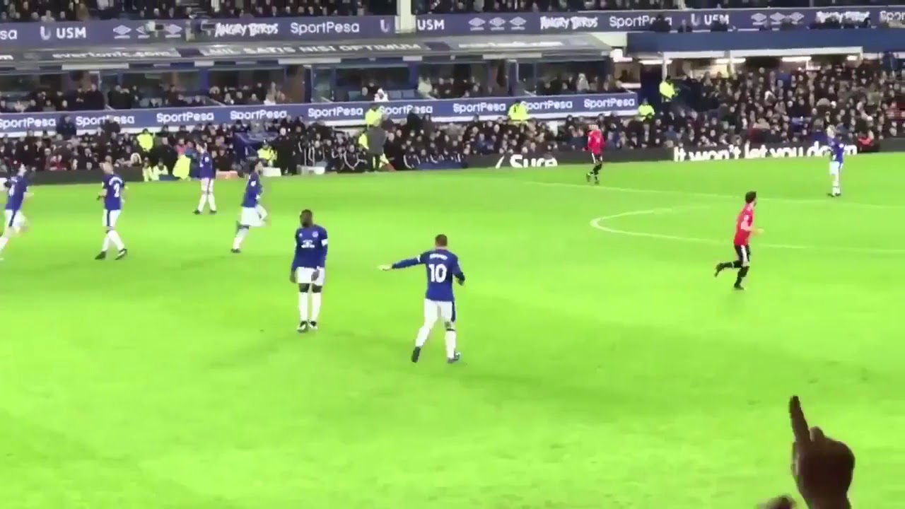 HILARIOUS: Manchester United Fans Chanting Scouse Bastard For Wayne Rooney In Everton Match