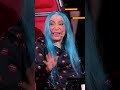 L'energia di Serena ci fa alzare tutti dalla sedia per ballare a ritmo 💃🏼