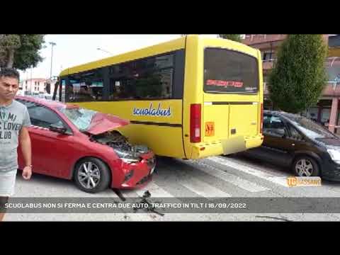 SCUOLABUS NON SI FERMA E CENTRA DUE AUTO, TRAFFICO IN TILT | 16/09/2022