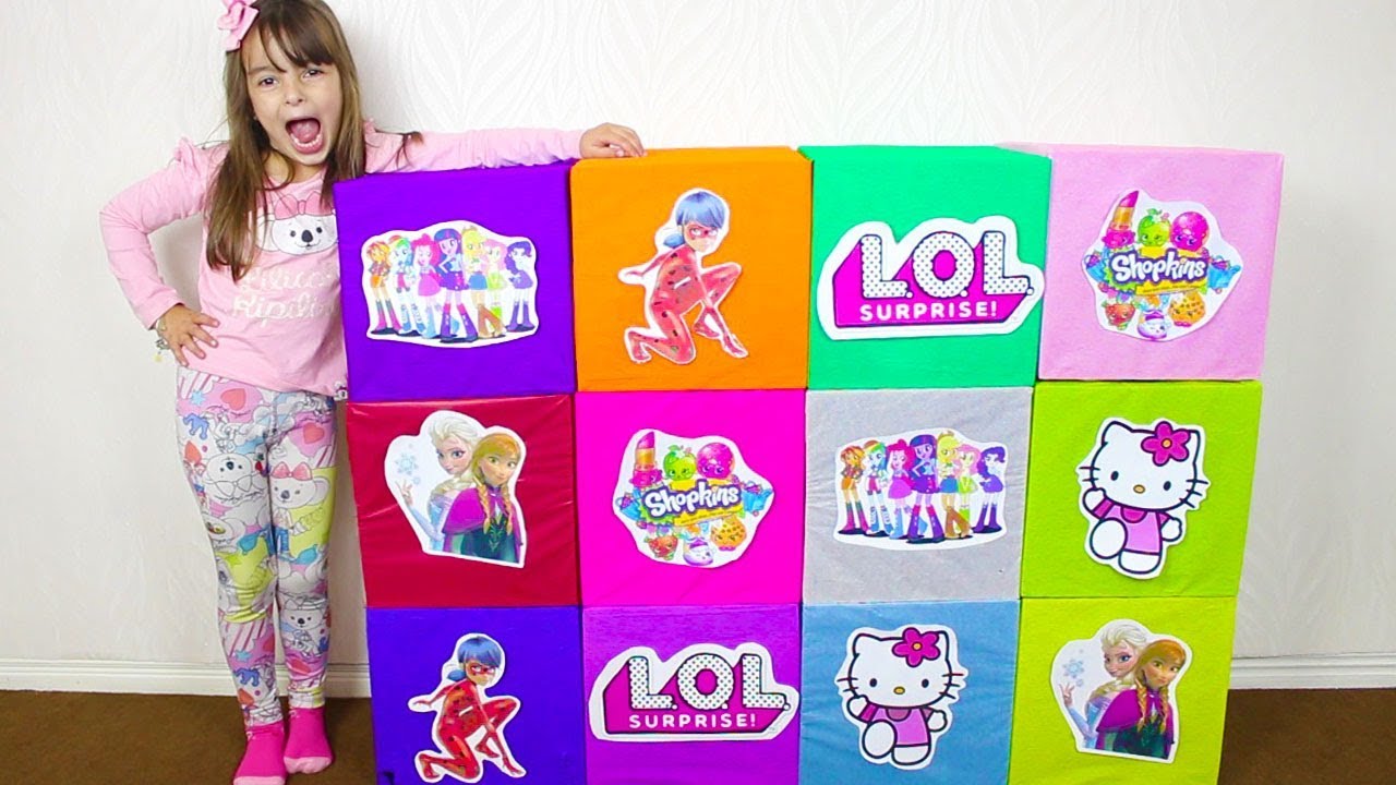 Caixa surpresa  - Jéssica Godar e Laurinha e Helena