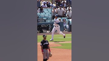 Thumbnail of Shohei Ohtani is flipping out 🤩