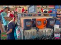 La nueva y concurrida tienda