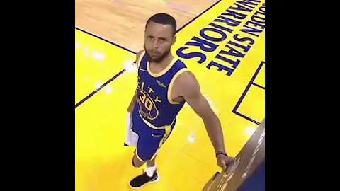 Steph Curry SURPRISED reaction that a camera is filming him 😂