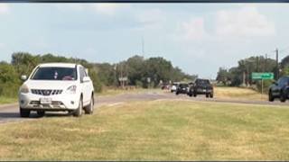 Makeshift memorial honors La Vernia teen killed in Sunday car crash