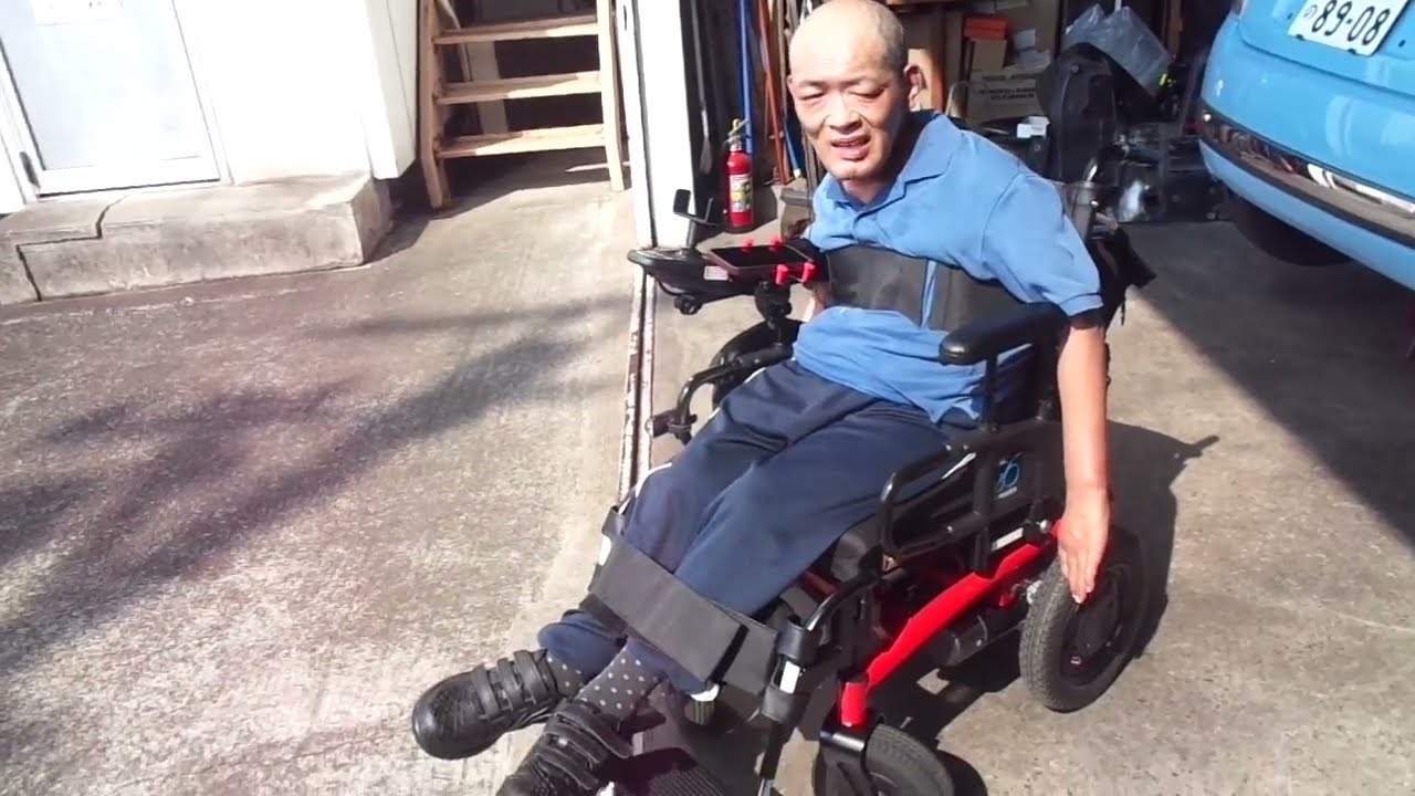 Ume-chan's Electric Wheelchair: Custom Tire Swap - YouTube