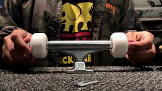 Building a skateboard complete at Zumiez
