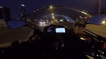 DragRace at Traffic signal