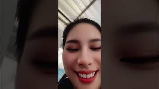 Lovely Girl Try To Open