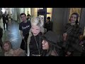 A very pregnant Tori Spelling and Dean McDermott outside El Capitan Theatre in Hollywood