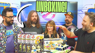 Hasbro Ecto-Glow Ghostbusters Unboxing! Ecto-1 Preview!
