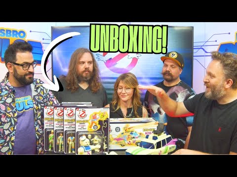 Hasbro Ecto-Glow Ghostbusters Unboxing! Ecto-1 Preview
