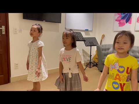 Video Chiếc Đèn Ông Sao | Thiên An Lan Thương Thiên Kim - youtube