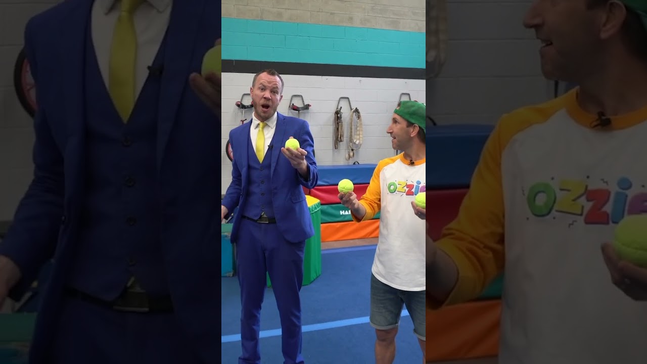 Learn to Juggle with An Expert | Learn Basic Juggling Tricks | How to Juggle Like a Professional