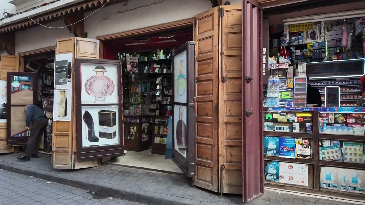 CASABLANCA STREET WALKING BAZAAR MAROC MOROCCO 2026