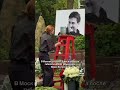 В Москве спустя 1,5 месяца после гибели хоронят режиссера Юрия Бутусова.#бутусов#режиссер#жена