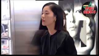 질샌더 포토월에서 본 전여빈 실물 후기(A review of Jeon Yeo-bin on Jill Sander's photo wall)