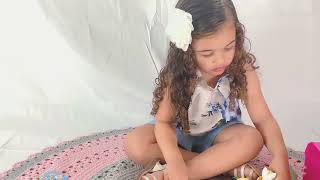 Isabella Unboxing A Present Pet Surprise