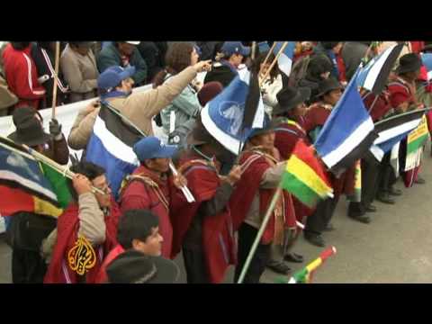 السكان الأصليون في بوليفيا يدرسون التصويت - 4 ديسمبر 2009