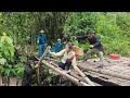 The girl was followed and chased by two strangers, luckily the police arrived in time to rescue her.