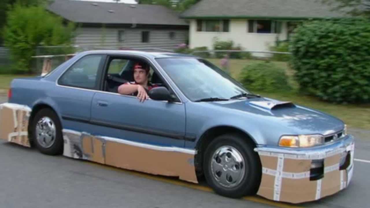 Revolvr vs Iggy Azalea - Raptor Badger (Civic sound system edition)