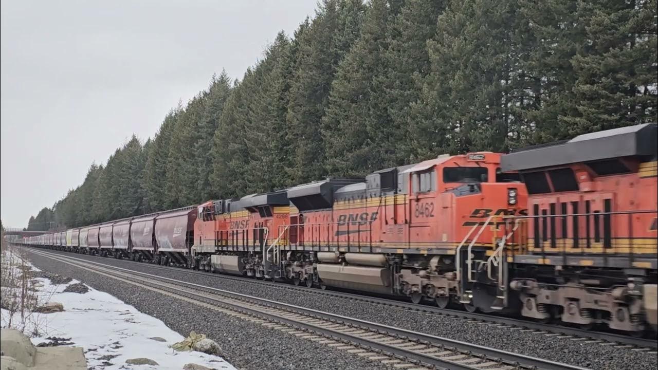 ns-unit-mega-grain-train-and-an-awesome-bnsf-worker-gives-me-a-bnsf