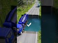 सड़क के बीच में इतना बड़ा पानी का गड्ढा - BeamNG.drive 😨😵 #shorts