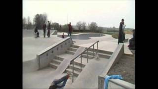 skateboarding nut shot.wmv