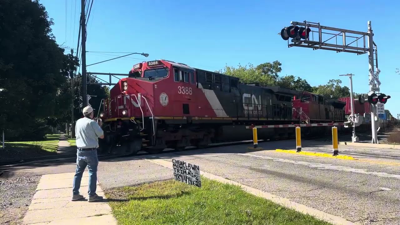 Trains Galore! 6 Minutes Of Rail Action!