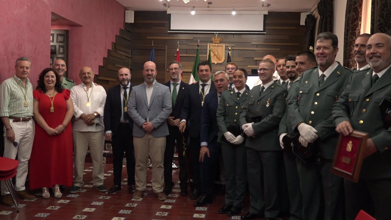 Medalla de Oro de Rus a la Guardia Civil