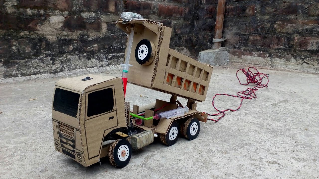 Science experiments project make Hydraulic Dump Truck using Syringe
