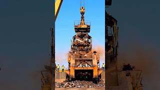 Giant Crusher Destroys Old Locomotive Into Scrap