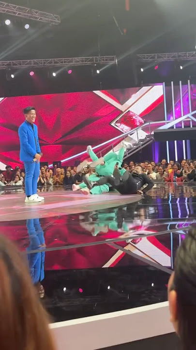 Jirayut, rizky billar, Gilang Dirga gelut diatas panggung😂 #jirayuthost #hanyut #halda #indosiar