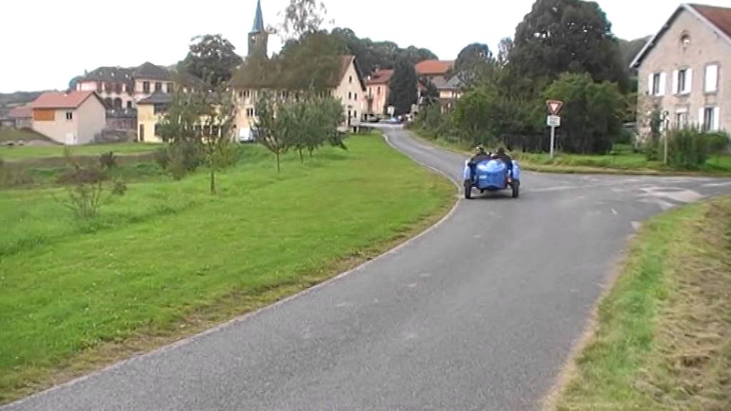 Bugatti type 35`s on the road !