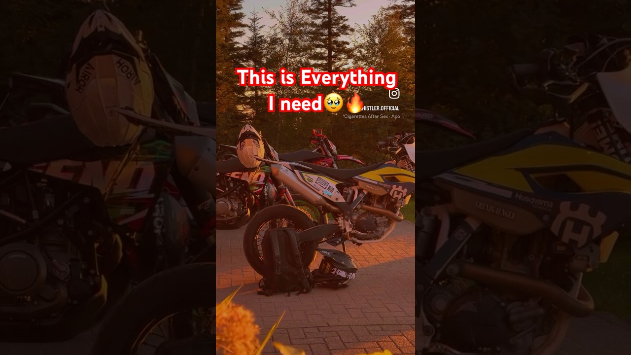 Calming Sunset with our Bikes☀️😎