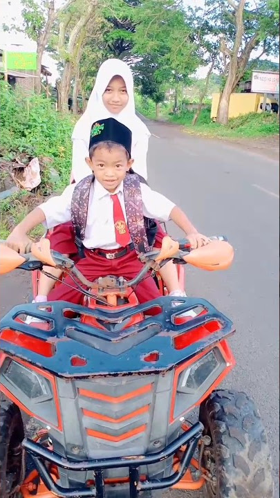 bocil berangkat sekolah bonceng Kaka pake ATV #narifchanel #shorts #sekolah