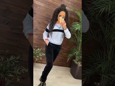 Велюровий костюм жіночий брючний прогулянковий комплект вільна кофта штани в обтяжку розмір блакитний костюм двійка, відео 1