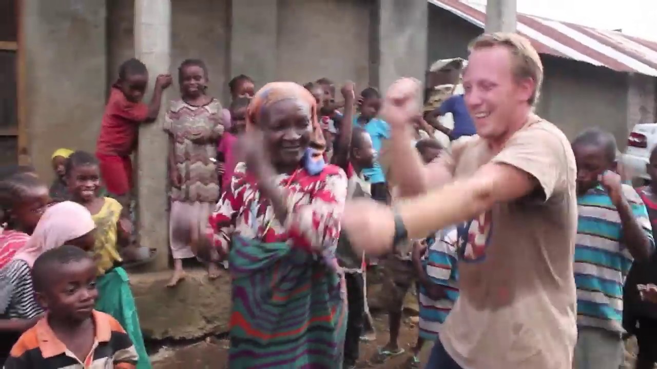 Djimbo la Hazi (Work Song)