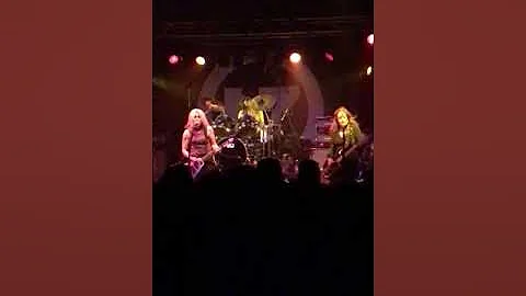 L7 6/4/19 Pittsburgh - Andres