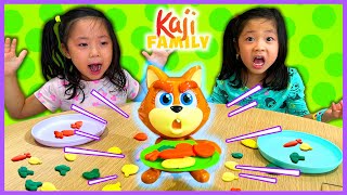 Emma and Kate Play Picky Kitty Game! screenshot 1