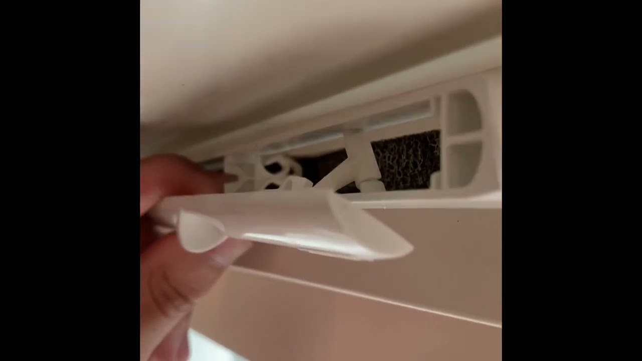 Demontering och montering av spaltventil på Elitfönster 4000 EA (Titon och PAX) för filterrengöring