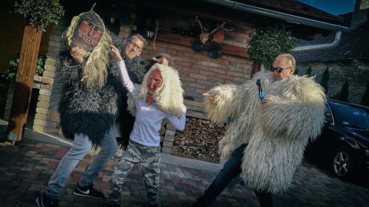 Busó Bendegúz - Mosolyt kérünk! még mindig s1e7