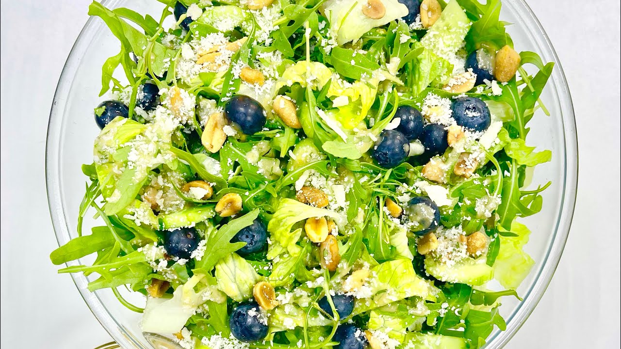 سلطة التوت مع الجرجير الصحيه 💛