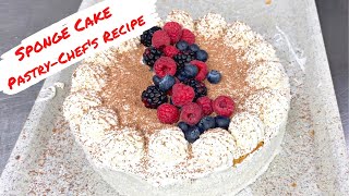 Sponge cake with strawberries and chantilly buttercream