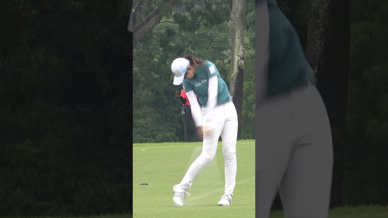 Saki Baba: Pure Energy! The Most Captivating Swing in Golf. - YouTube