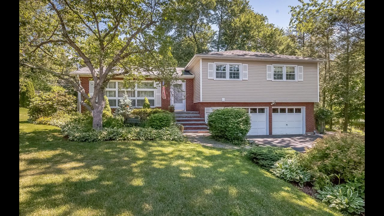 Real Estate Video Tour | 12 Sunny Lane, Monroe, NY 10950 | Orange County, NY